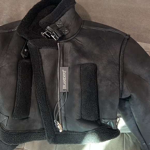 Blank NYC Faux Shearling Bonded Faux Leather Crop Jacket - Picture 7 of 7